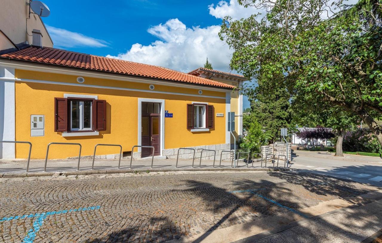 Apartment Lazzarich With Terrace Porec Exterior photo