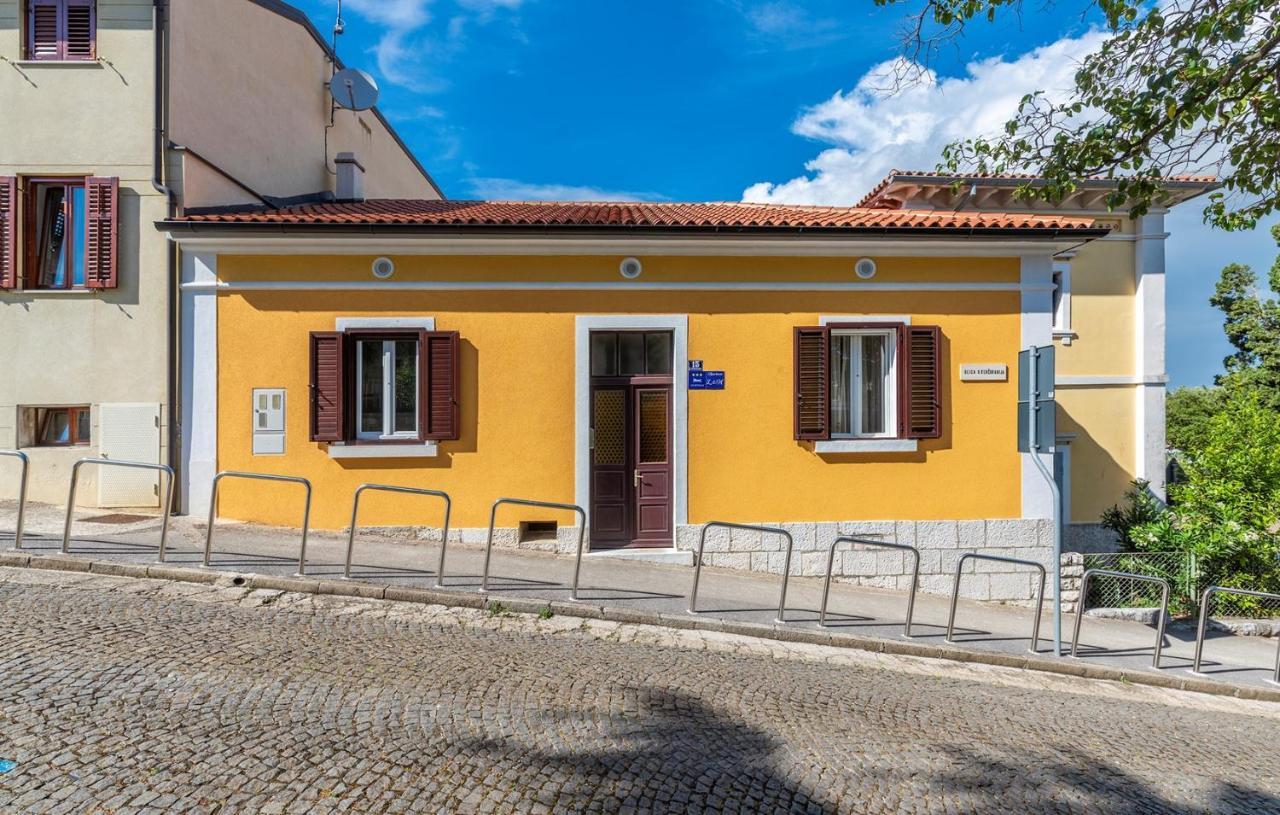 Apartment Lazzarich With Terrace Porec Exterior photo